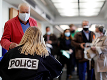 Франция возобновила выдачу шенгенских виз россиянам