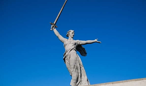 В Волгограде проходит всероссийский форум волонтеров СВО