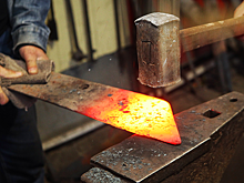 Сначала была наковальня