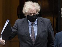 Джонсон назвал «капитализм» и «жадность» причинами успешной вакцинации в Британии