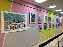 В комплексе "Воробьёвы горы" проходит выставка работ юных художников «Зимние фантазии»
