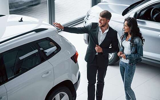 Спрос на кроссоверы и внедорожники упал в России