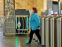 Адвокат посоветовал пассажирам метро носить маски и не качать права