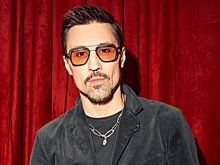 Отказал Хьюстон и Гаге, но дал потрогать себя Джексону: секреты Билана