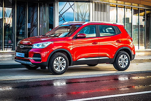 Российскому Chery Tiggo 4 добавили комплектаций