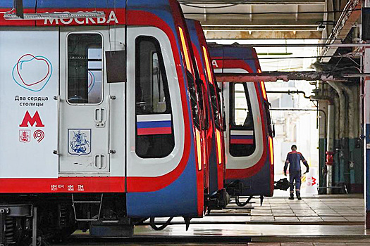 «Турникгерл» в московском метро рассмешила пользователей