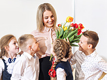 Как поздравить с Днём учителя в 2025 году: 20 душевных пожеланий