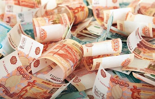 Минфин может добавить в расходную часть бюджета 2017 и 2018 годов по 100 млрд рублей