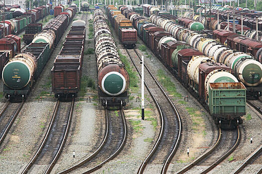 Российские нефтяники снизили экспорт нефтепродуктов, но заработали больше