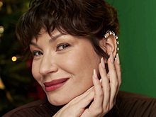 «Жених дал денег»: Ида Галич похвасталась покупкой винтажной сумочки