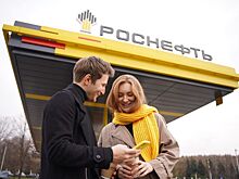 На АЗС «Роснефть» доступна оплата топлива через мобильное приложение Компании