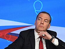 Медведев отреагировал на снос памятников на Украине цитатой из Булгакова