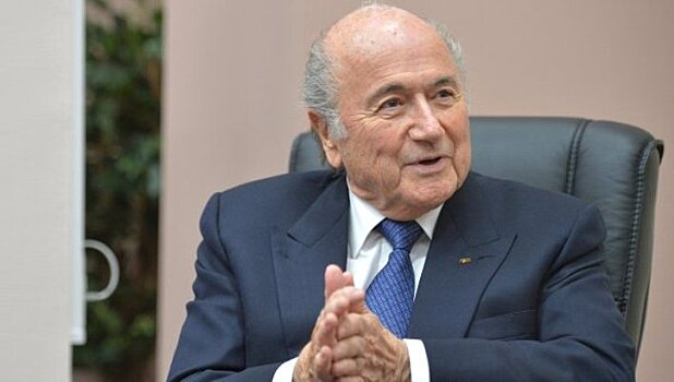 Coca-Cola и McDonald"s призвали Блаттера уйти в отставку