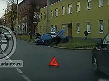 Машину не могли открыть: в Калининграде на Chevrolet Camaro разбился 38-летний нейрохирург