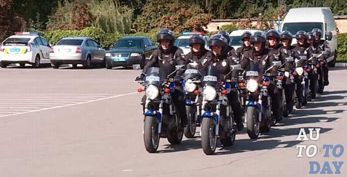 В Украине появились полицейские патрули на мотоциклах