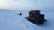 На автодороге «Яна» продолжаются работы по расчистке снежных заносов