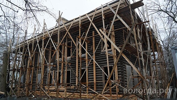 Уже в этом году завершат наружные работы на реставрируемом доме Красильниковых в Вологде