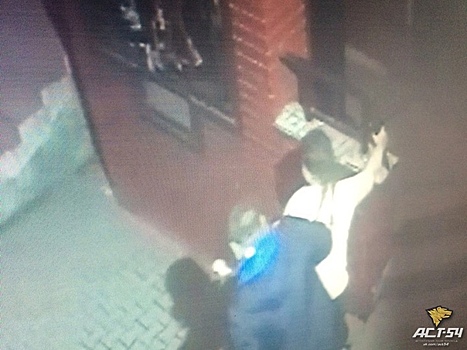 Ударом в нос расплатился с официанткой посетитель бара