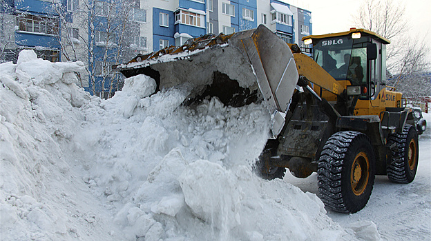 Глава Ноябрьска рассказал об уборке городских улиц от снега в праздничные дни