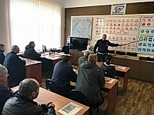 Сотрудники ГИБДД встретились с водителями Зеленоградского автокомбината