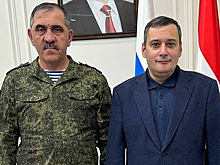 Хинштейн провел встречу с замминистра обороны РФ Евкуровым в Курской области
