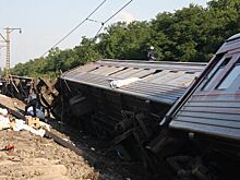 В Мурманской области сошли с рельсов пять вагонов пассажирского поезда