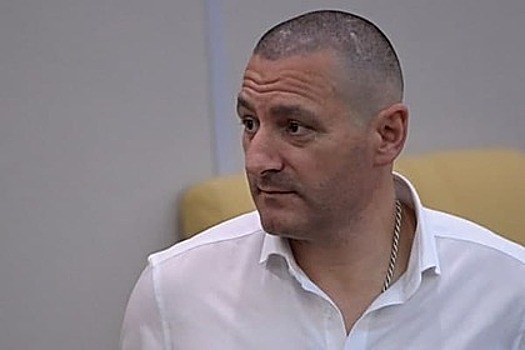 Назвавшего православный храм сараем депутата Госдумы захотели посадить
