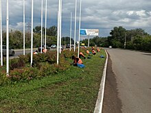 Коммунальщики Оренбурга продолжают уборку и благоустройство города