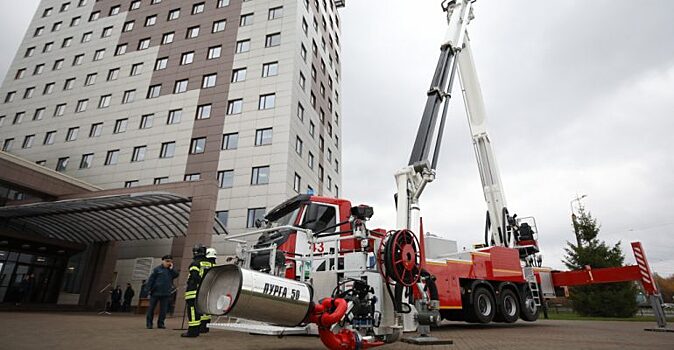 Казаньоргсинтез приобрел самый высокий в РТ пожарный автоподъемник для спасения людей из многоэтажек