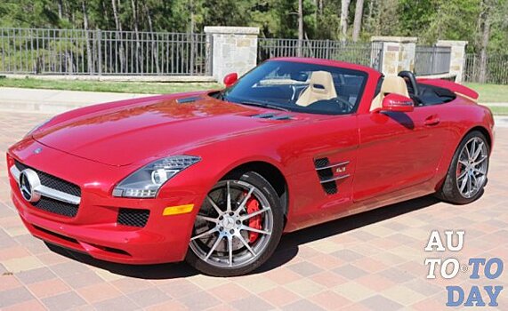 Выставлен на торги подержанный Mercedes-Benz SLS AMG Roadster с минимальным пробегом