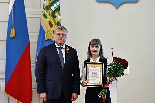 Астраханский губернатор наградил связистов