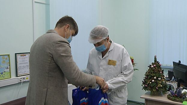 Власти Калининграда подготовили подарки детям врачей