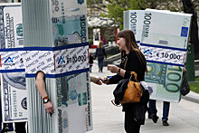 Валютные депозиты остаются популярными у россиян