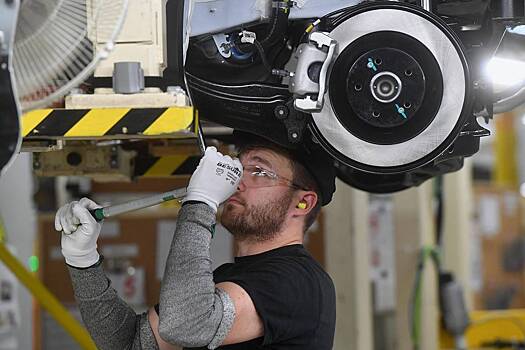 Власти решили смягчить требования для признания автомобилей российскими