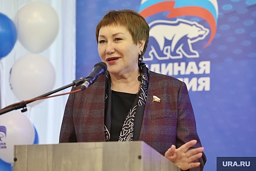 Сенатор Перминова в Кургане вступила в партию «Единая Россия»