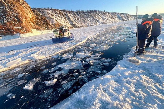 Эксперт Соловков: Опасен не сам Байкал, а люди, рискующие жизнью ради прибыли