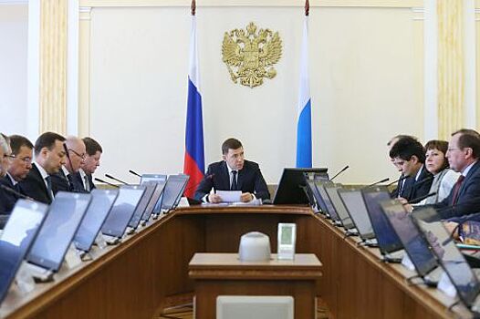 Евгений Куйвашев определил ключевые задачи правительства по подготовке региона к зиме