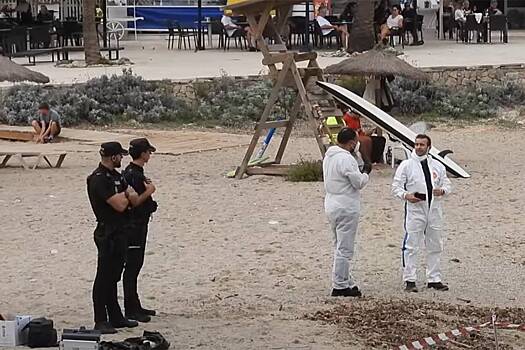 Разложившееся тело без головы прибило к популярному курорту в Европе