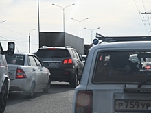 Массовое ДТП парализовало движение на юге Волгограда