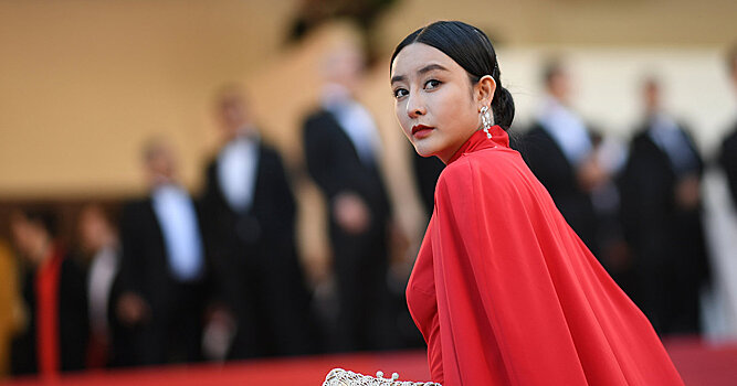 Китайское кино глазами русских: фильм «Блуждающая Земля» не уступает голливудским блокбастерам. Китайская актриса Фань Бинбин набирает популярность (Baijiahao, Китай)