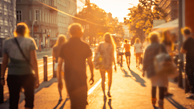 Эксперт рассказал, как россиянам пережить жару в городе