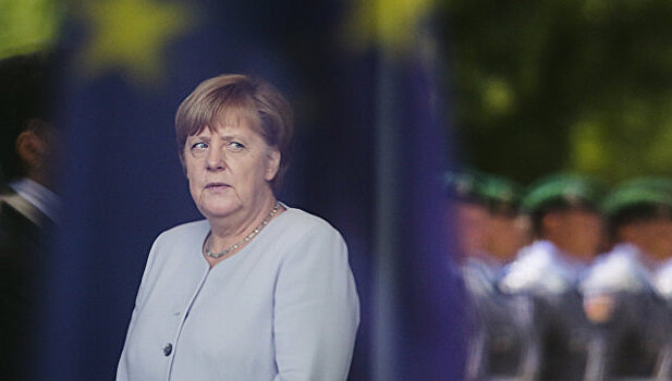 Обама обсудил с Меркель теракты в Германии и Украину