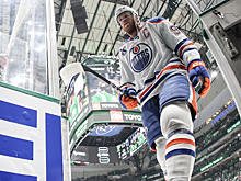 Макдэвид стал вторым игроком после Гретцки, набравшим 1100 очков за «Эдмонтон»