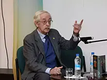 89-летний актер Василий Ливанов рассказал о первой встрече с женой Еленой