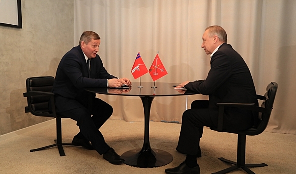 Бочаров провел рабочую встречу с губернатором Санкт-Петербурга Бегловым