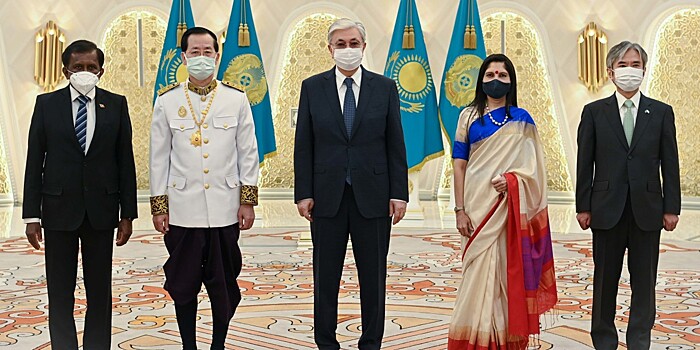 Президент Казахстана принял верительные грамоты четырех государств