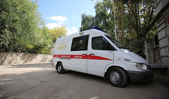 В Волгоградской области пенсионер на мотовелосипеде свалился в кювет