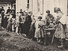 Русский музей фотографии показал, как Максим Дмитриев боролся с голодом