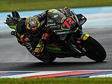 Команда Валентино Росси одержала первую победу в MotoGP и возглавила чемпионат