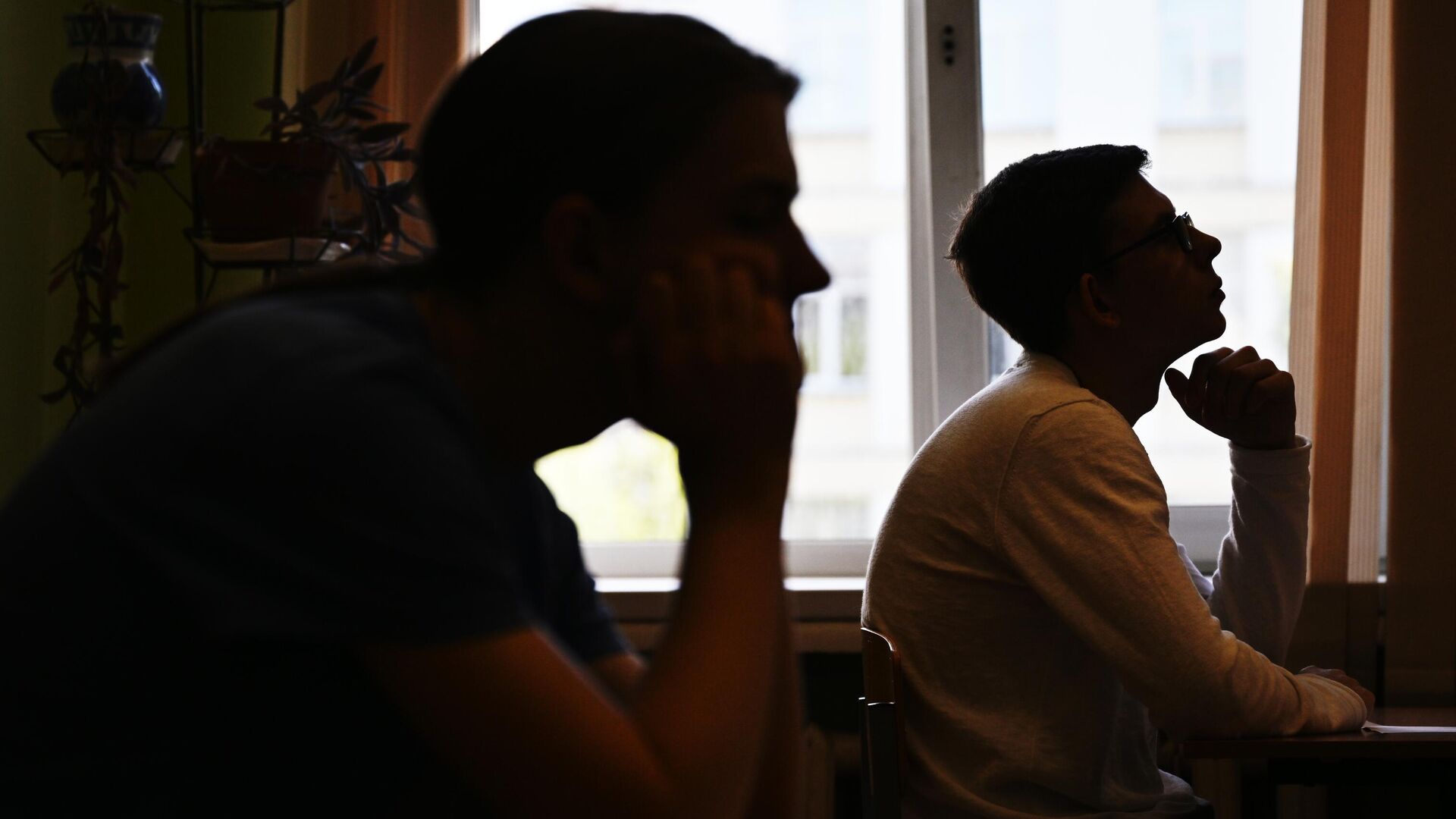 На Сахалине школьникам показали видео аборта